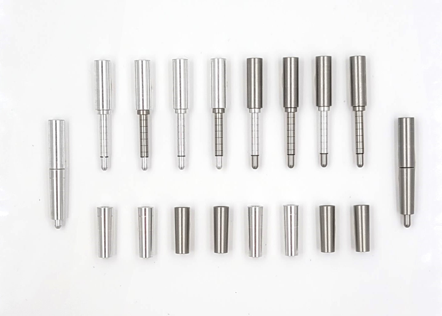 SPINNING INSERT WITH COUNTERSINK SLEEVE