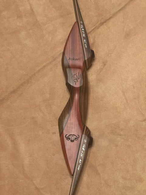 BWANA BOWS Askari Recurve, RH, 46# @ 28", 62" AMO