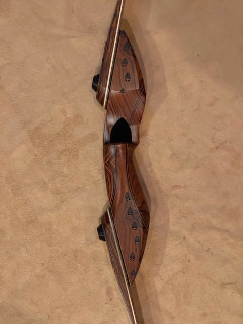 BWANA BOWS Safari Recurve, RH, 49# @ 28", 62" AMO